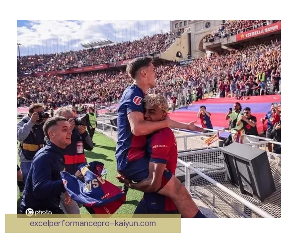 加维迎来巴萨出场里程碑，表现稳健备受关注