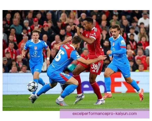 德甲罗尔斯列夫边路表现稳健，持续为球队贡献助攻和防守能力