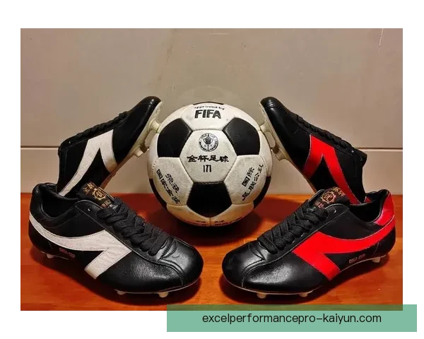 足球装备评测：主流品牌战靴与护具性能对比分析